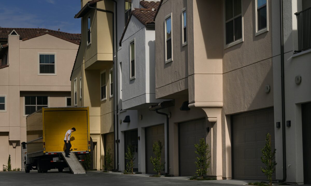 Las viviendas asequibles en los Estados Unidos son cada vez más escasas, por lo que los inquilinos preguntan: ¿A dónde vamos?
